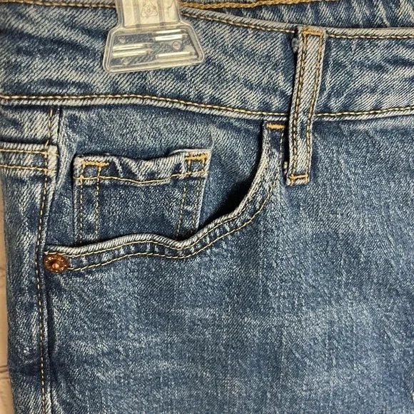 Old Navy High Rise Kicker Boot Cut Jeans - Picture 4 of 13